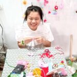 Tập đan len mỗi tối như một thói quen chữa lành tâm trí